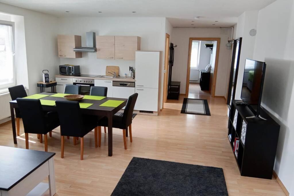 Gemuetliches Apartment In Landeck Luaran gambar